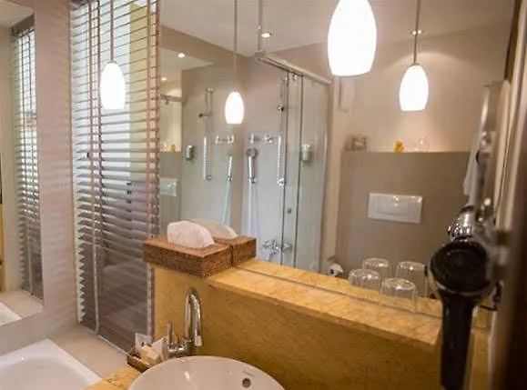 Hotell Heiligenstein 4*